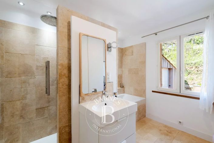 Image No.11-Maison de 4 chambres à vendre à Châteauneuf-Grasse