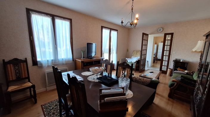 Image No.12-3 Bed House for sale