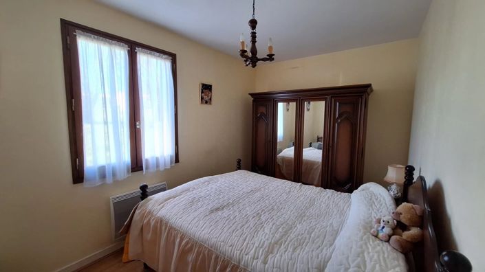 Image No.6-3 Bed House for sale