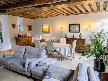 1 - Orléans, Maison