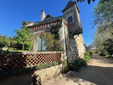1 - Chinon, Maison