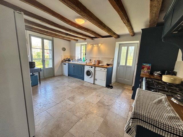 Image No.2-Maison de 4 chambres à vendre à Chinon