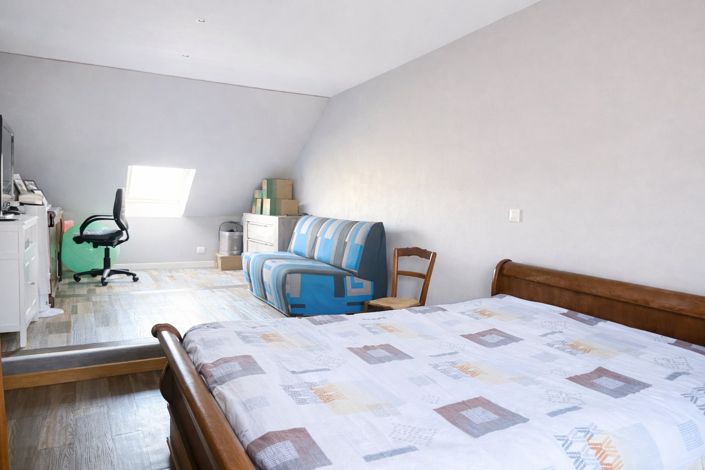 Image No.12-3 Bed House for sale