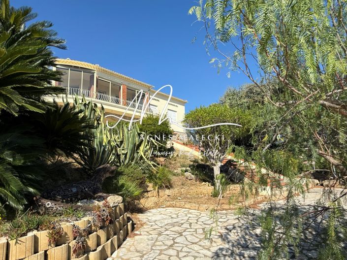 Image No.3-3 Bed House for sale