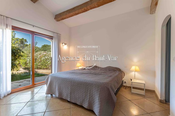 Image No.28-4 Bed House for sale