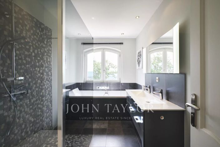 Image No.13-6 Bed House for sale