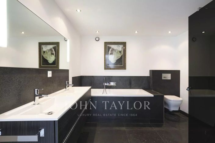 Image No.15-6 Bed House for sale