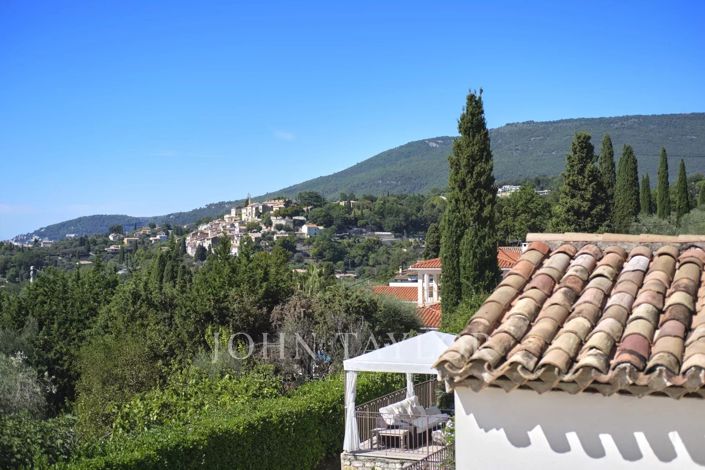 Image No.30-6 Bed House for sale