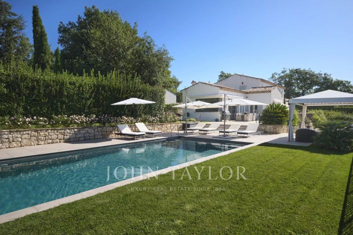 Image No.31-6 Bed House for sale