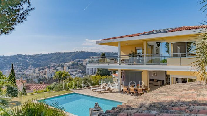 Image No.2-4 Bed House for sale