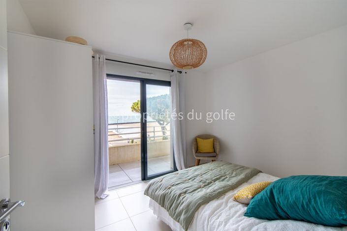 Image No.18-3 Bed Apartment for sale