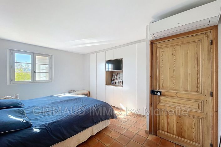 Image No.12-5 Bed House for sale