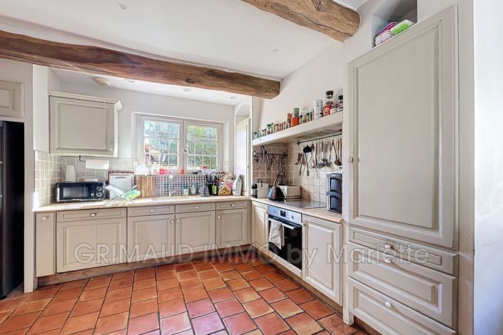Image No.3-5 Bed House for sale
