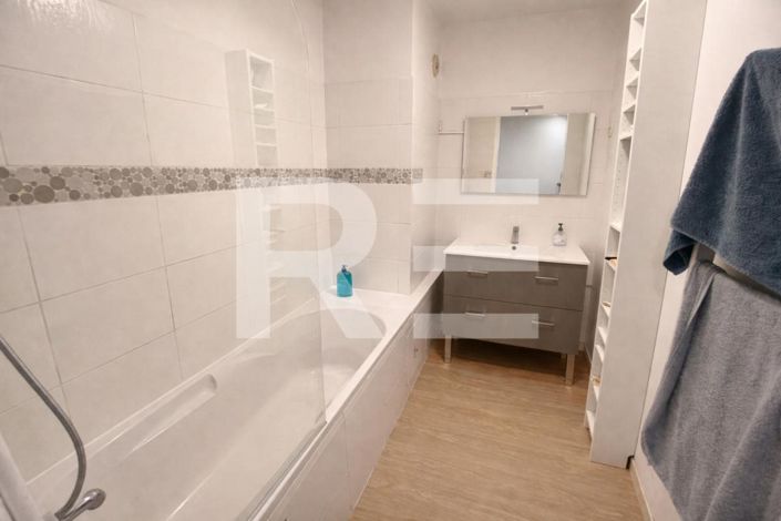 Image No.4-Appartement de 1 chambre à vendre à Nîmes