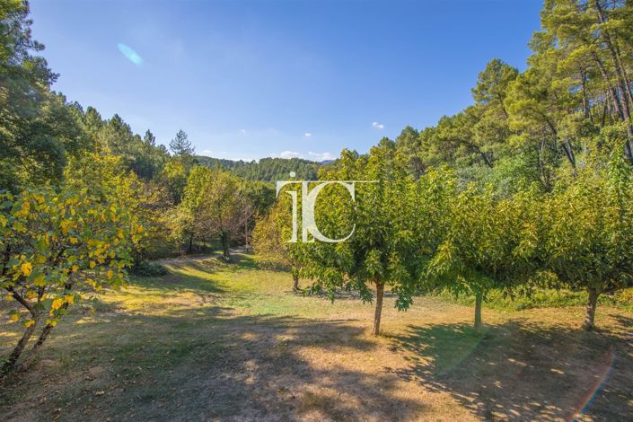 Image No.29-7 Bed House for sale