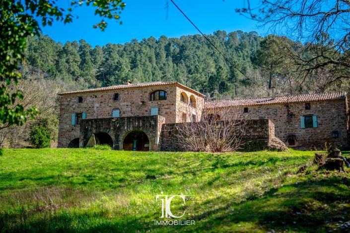 Image No.40-7 Bed House for sale