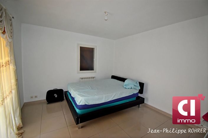 Image No.9-4 Bed House for sale