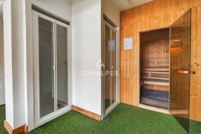 Image No.12-10 Bed House for sale