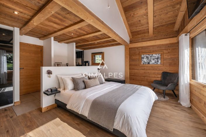 Image No.10-4 Bed House for sale