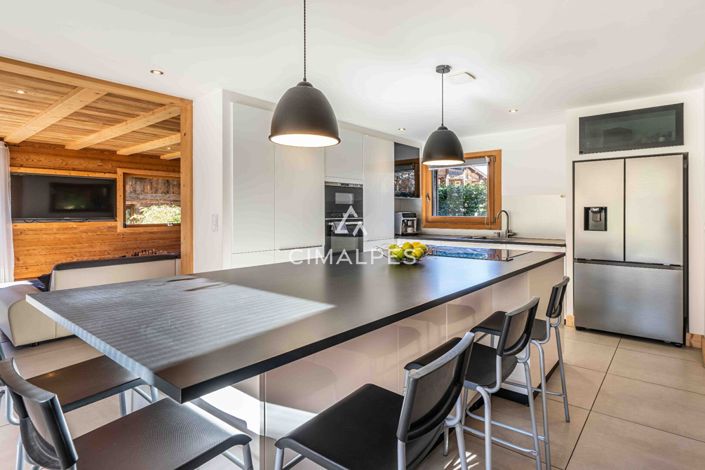 Image No.5-4 Bed House for sale