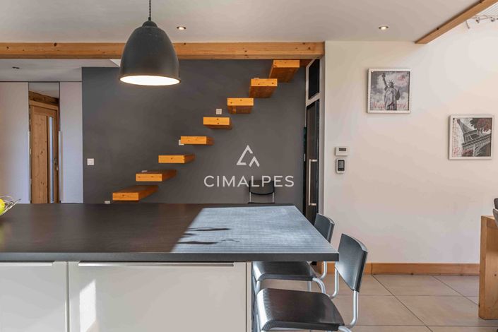 Image No.6-4 Bed House for sale