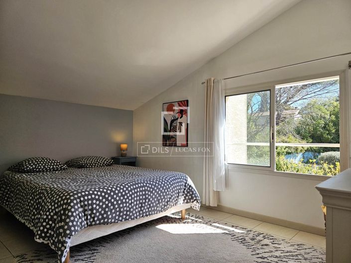 Image No.14-5 Bed House for sale