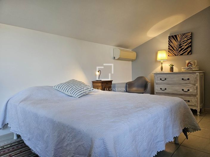 Image No.16-5 Bed House for sale