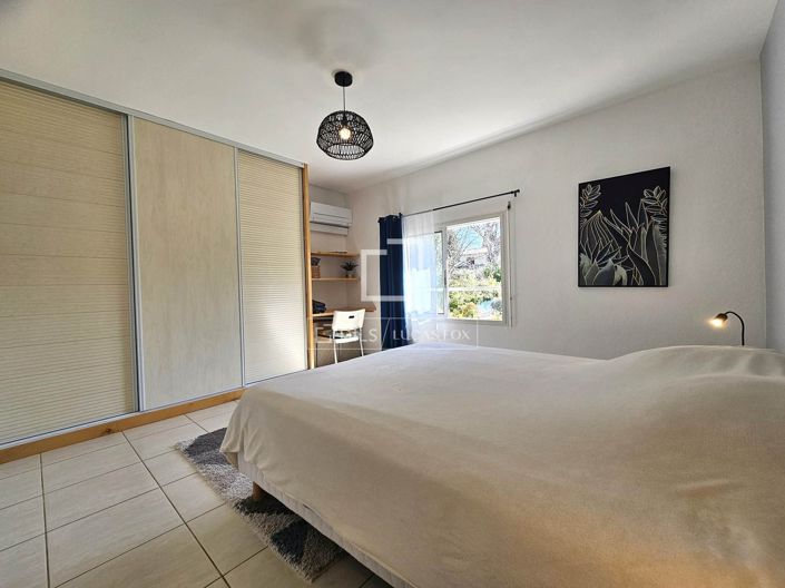 Image No.21-5 Bed House for sale