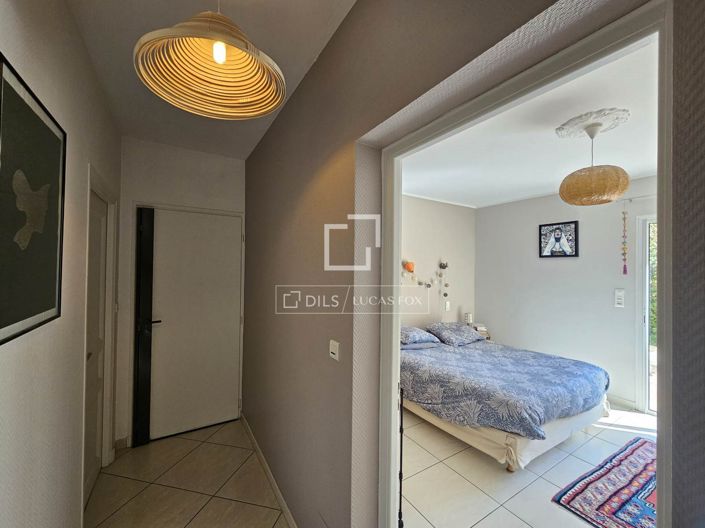 Image No.26-5 Bed House for sale