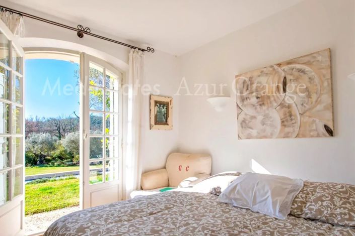 Image No.17-3 Bed House for sale