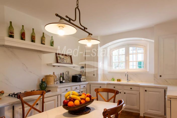 Image No.9-3 Bed House for sale