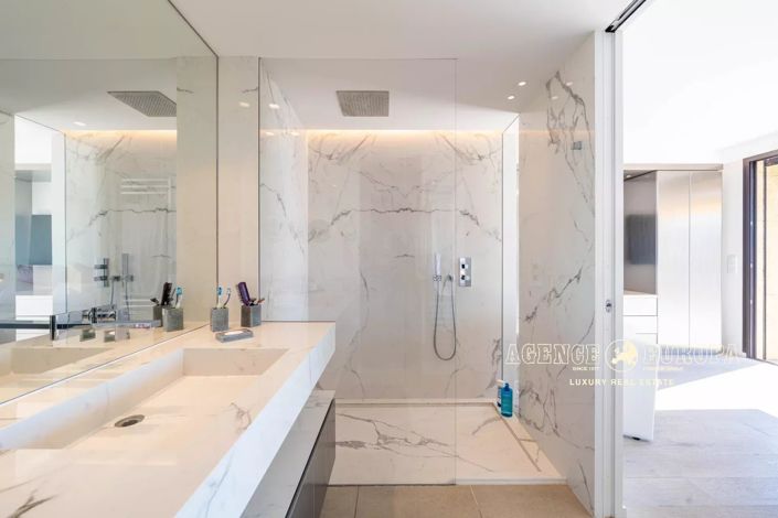 Image No.16-4 Bed Apartment for sale