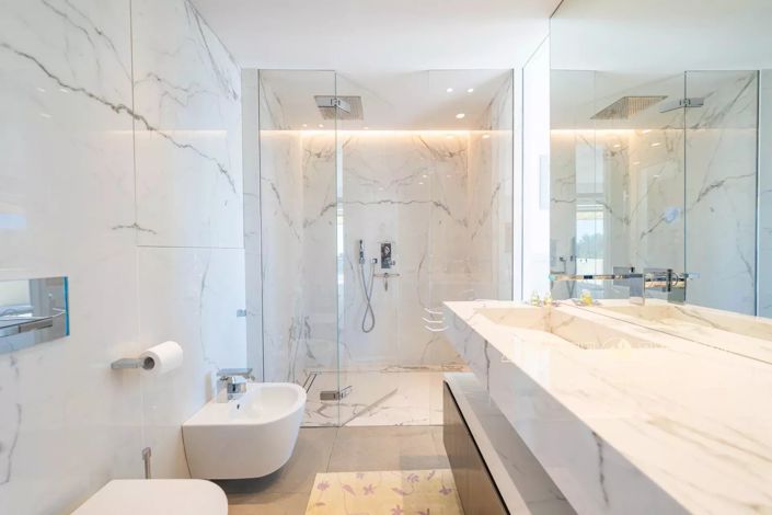 Image No.18-4 Bed Apartment for sale