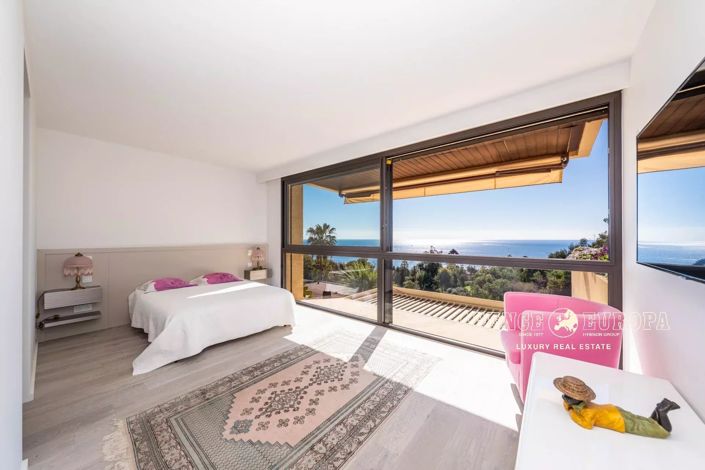 Image No.20-4 Bed Apartment for sale