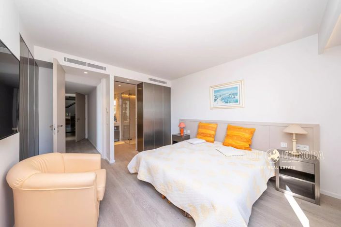 Image No.22-4 Bed Apartment for sale