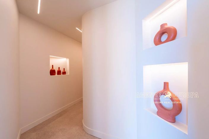 Image No.11-3 Bed Apartment for sale