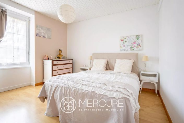 Image No.5-5 Bed House for sale