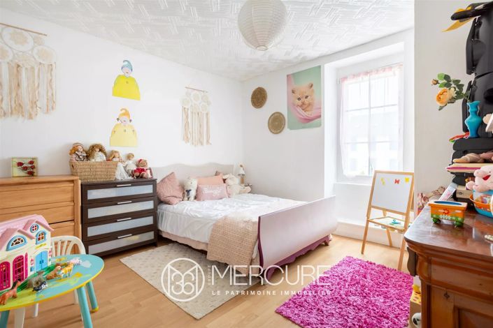 Image No.6-5 Bed House for sale