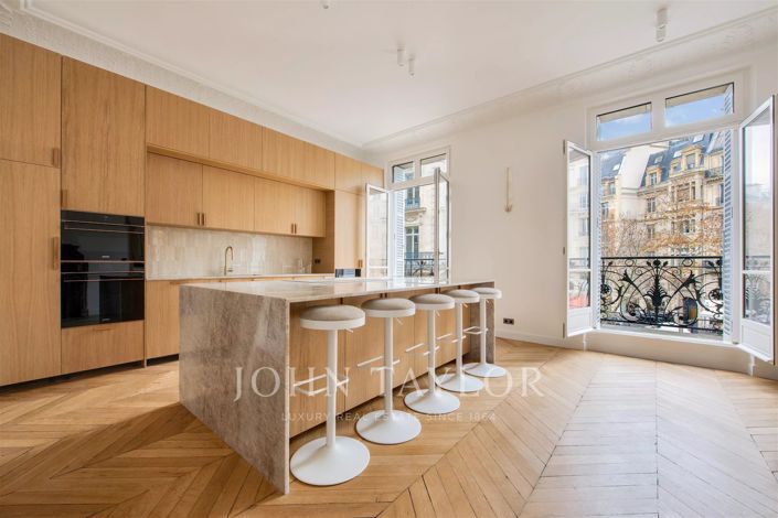 Image No.15-4 Bed Apartment for sale