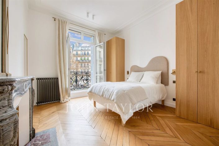 Image No.22-4 Bed Apartment for sale