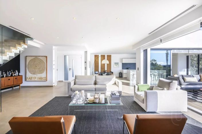 Image No.7-4 Bed House for sale