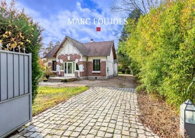 1 - Lamorlaye, House