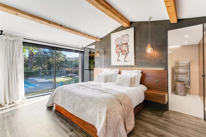 Image No.10-4 Bed House for sale