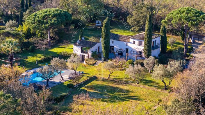 Image No.2-4 Bed House for sale