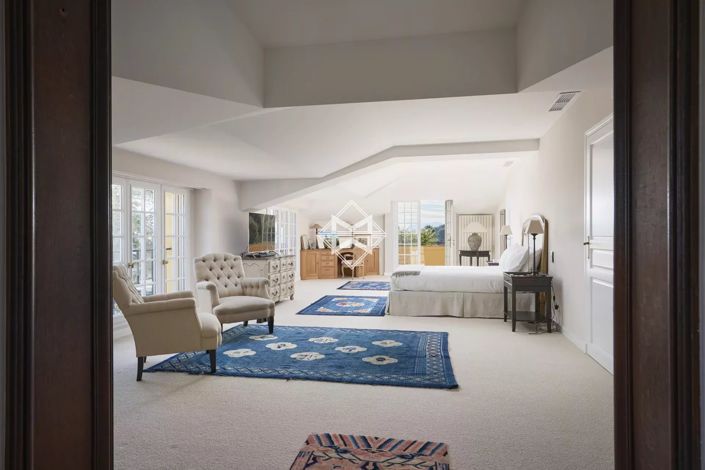 Image No.14-13 Bed House for sale