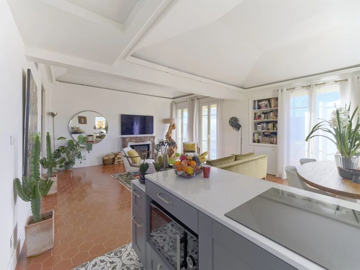 Image No.2-Apartment for sale