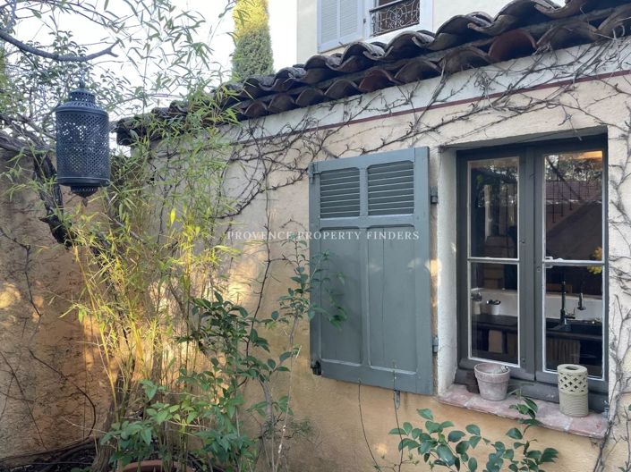 Image No.26-6 Bed House for sale