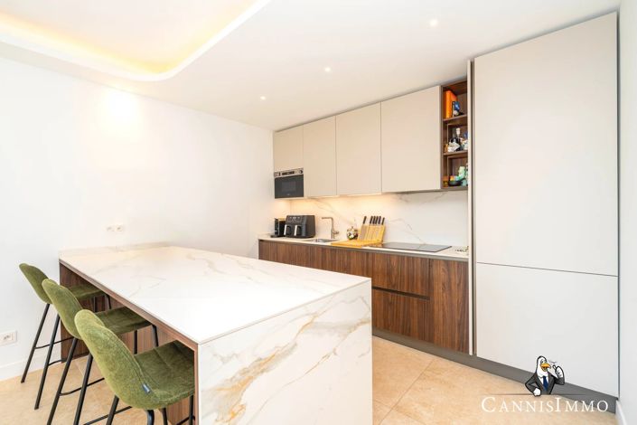 Image No.6-3 Bed Apartment for sale