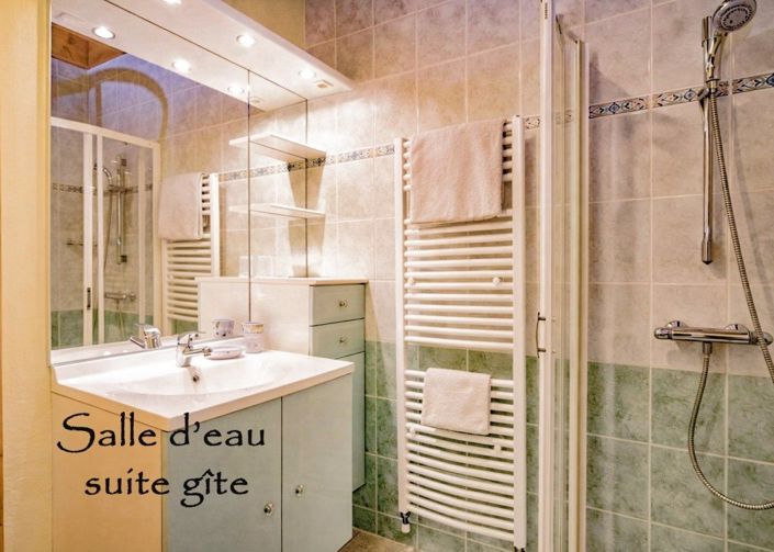 Image No.17-7 Bed House for sale