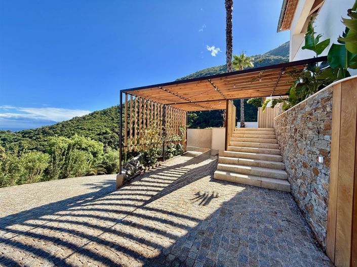 Image No.10-6 Bed House for sale